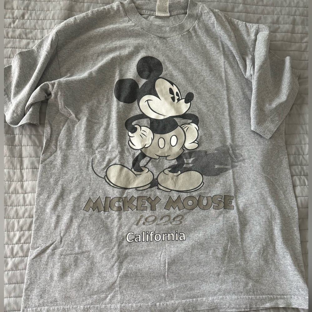 Disney Classic Mickey Mouse T-shirt